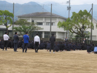 １